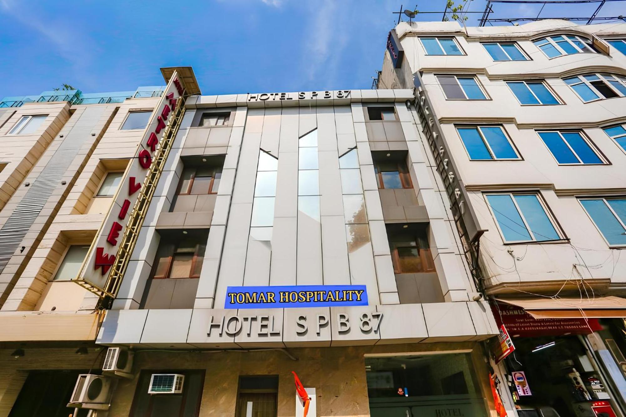 Отель The Tomar Hospitality Нью-Дели Экстерьер фото